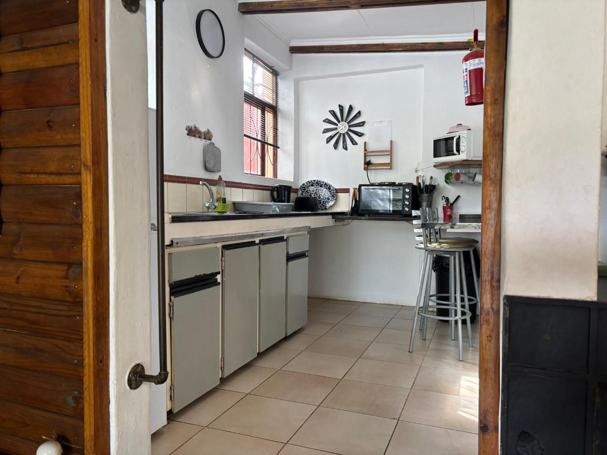 Serenity Guesthouse Klerksdorp Exterior foto